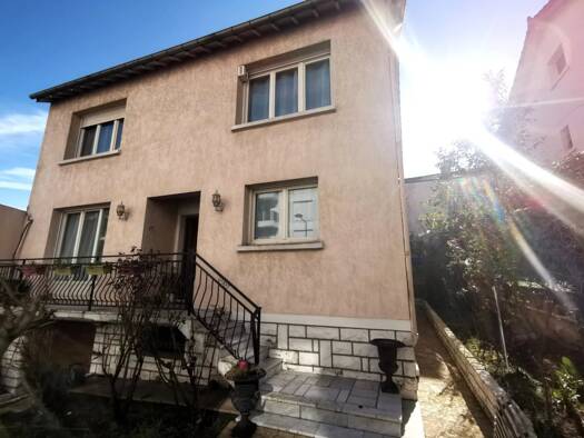 Maison à vendre 885 000 € 7 pièces 2 chambres 176,6 m² 310 m² de terrain Vitry-sur-Seine 94400