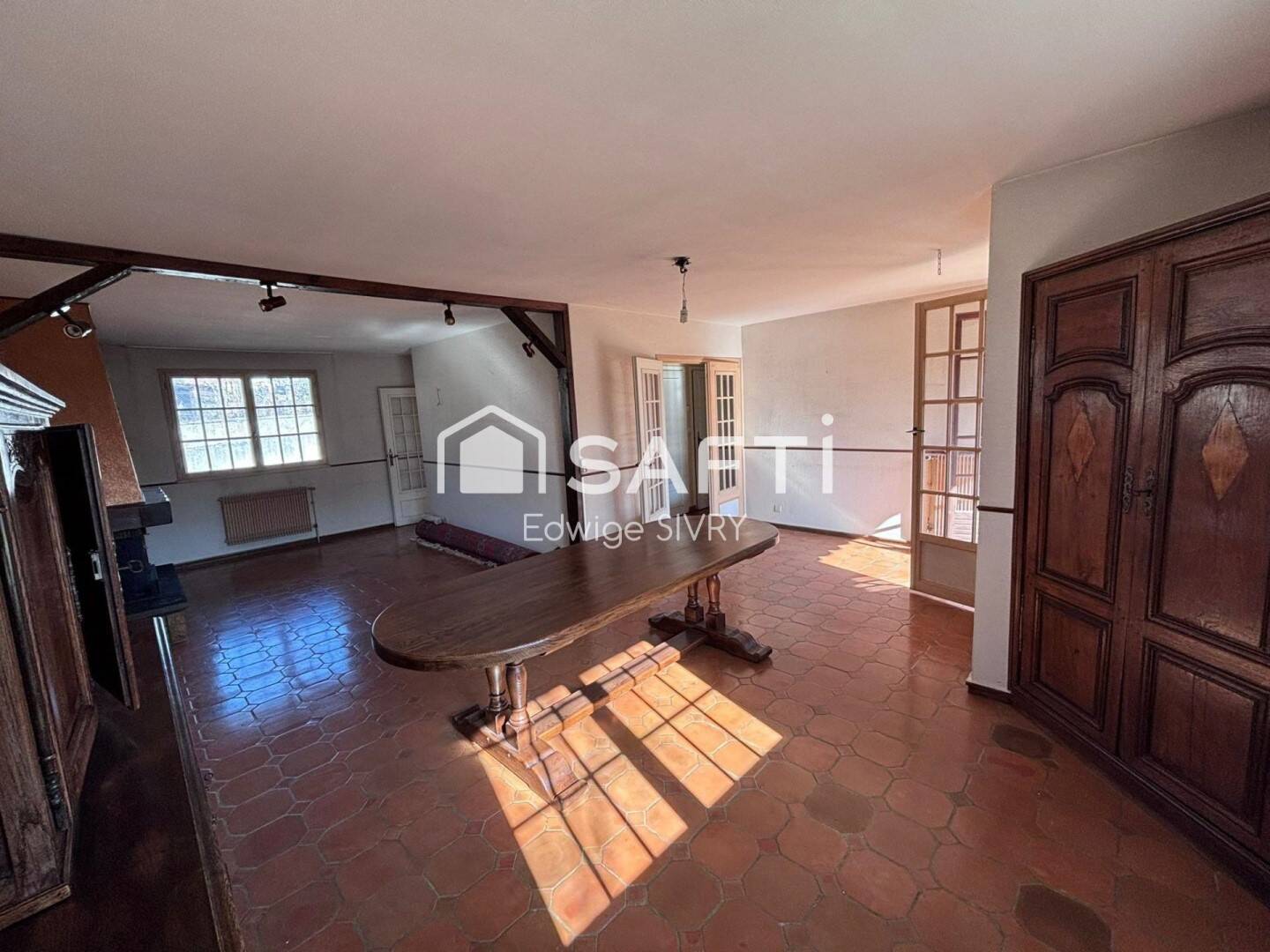 Maison 9 pièces 186 m² · à Semur-en-Auxois · 186 m² · 255 000 €