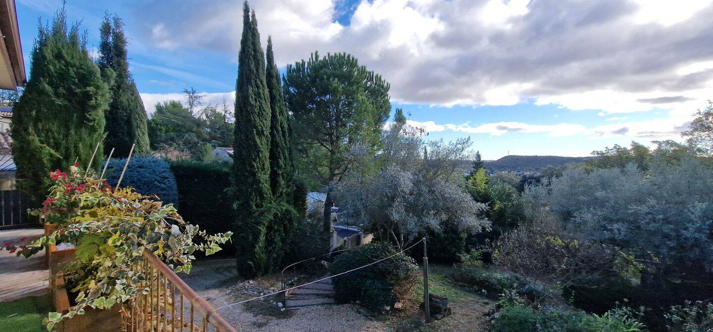 Maison 5 pièces 235 m² · à Vailhauquès · 235 m² · 695 000 €