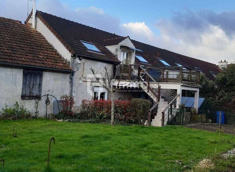 Maison à vendre 624 000 € 12 pièces 7<br/>chambres 298 m²<br/>superficie 481 m²<br/>terrain Dampmart 77400