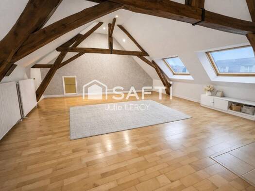 Maison à vendre 239 000 € 8 pièces 4 chambres 202 m² 538 m² de terrain Coulans-sur-Gée 72550