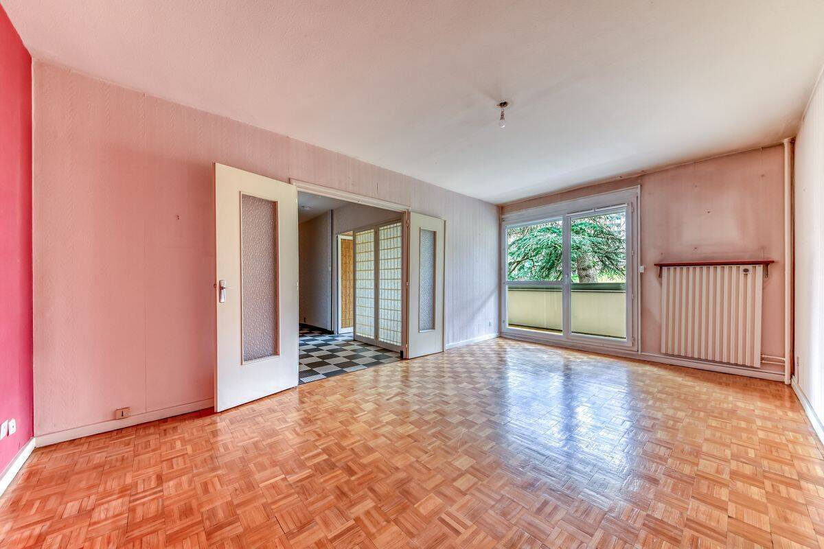 Appartement 3 pièces 70 m² · à Écully · 70 m² · 146 000 €