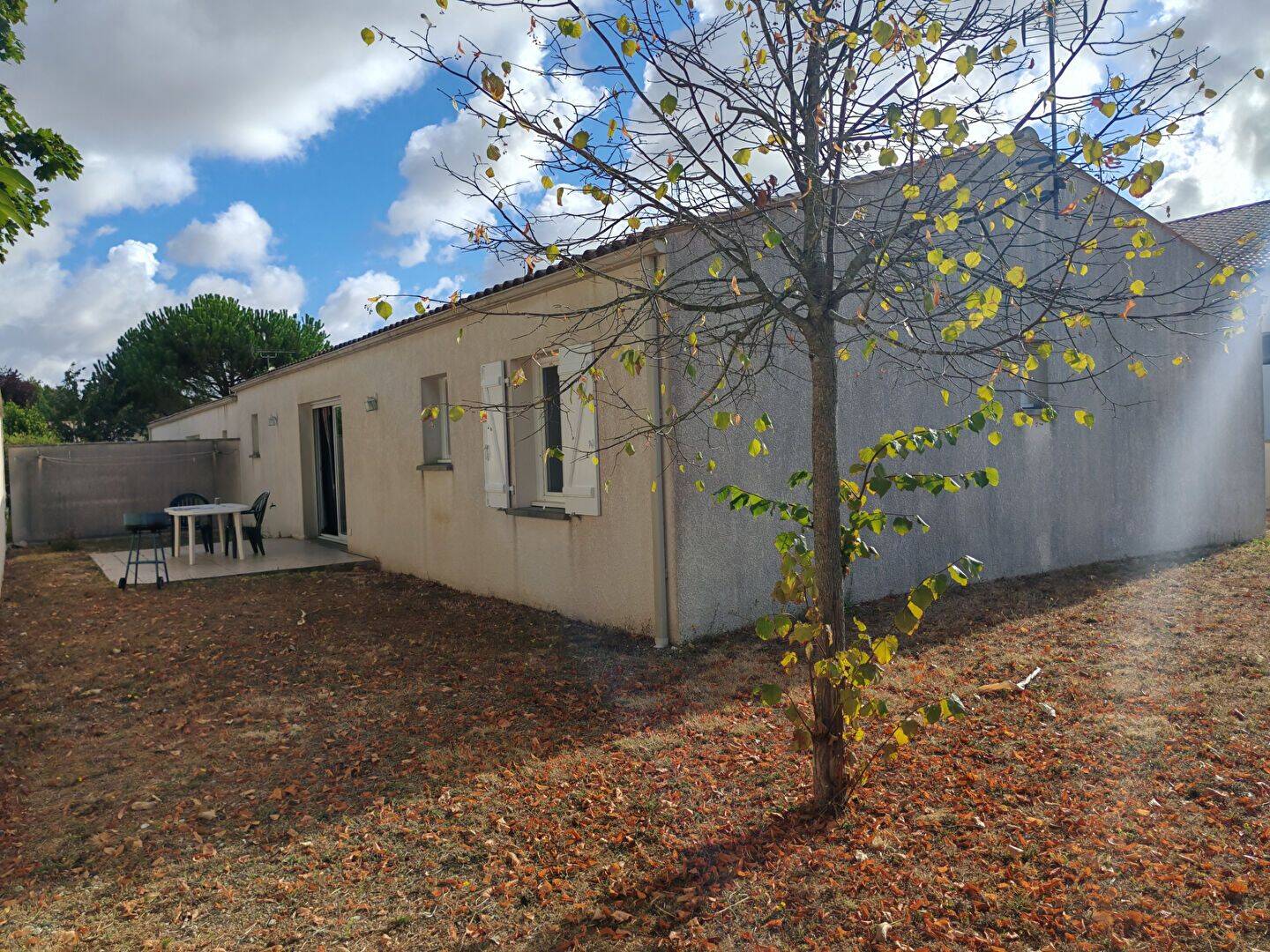 Maison 5 pièces 94 m² · à Aigrefeuille-d'Aunis · 93,8 m² · 868 €/mois