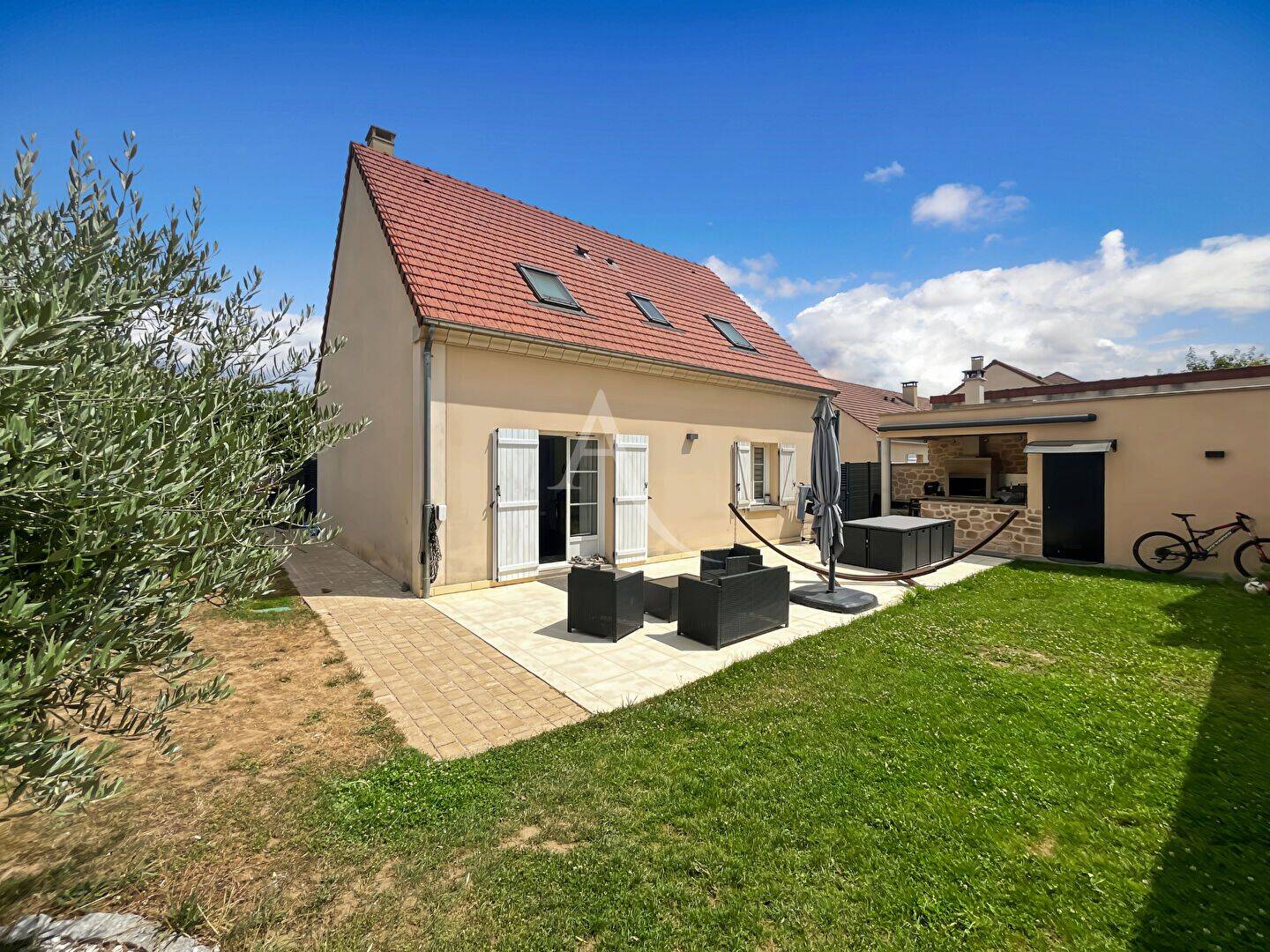 Maison 6 pièces 146 m² · à Les Mureaux · 146 m² · 395 000 €