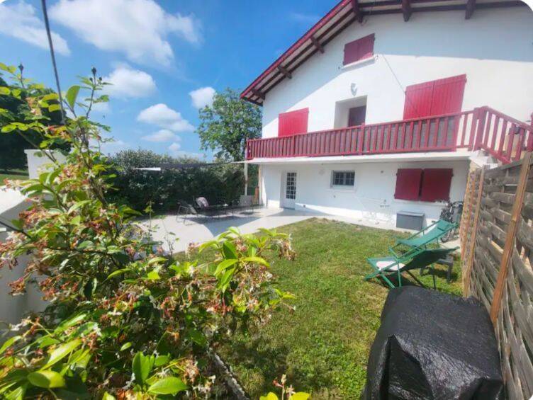 Appartement 2 pièces 49 m² · à Briscous · 49 m² · 630 €