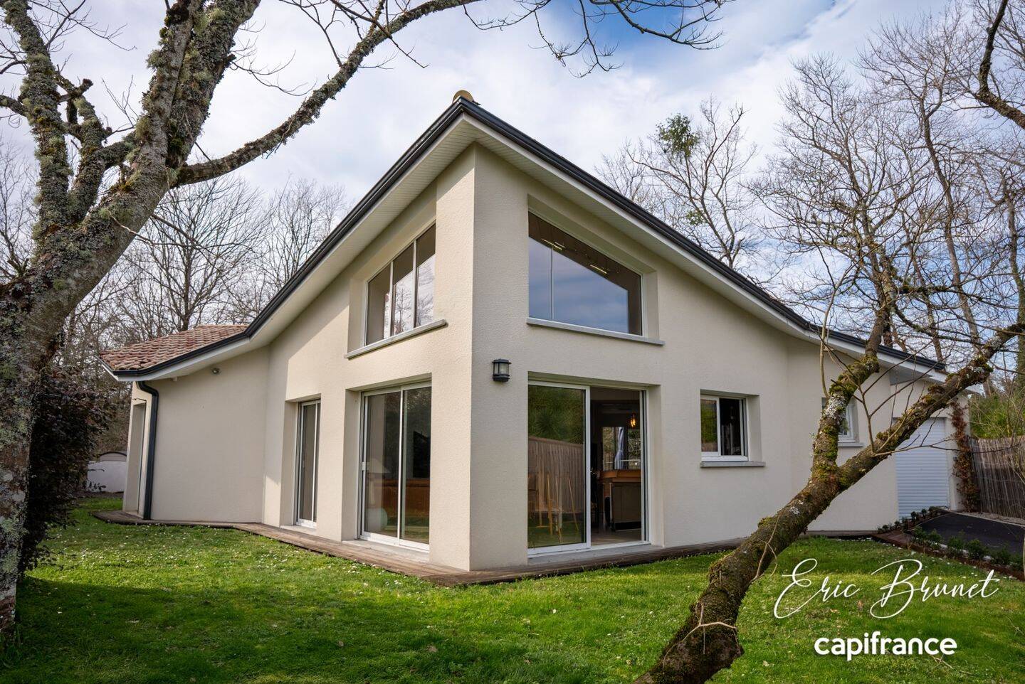 Maison 6 pièces 142 m² · à Mios · 142 m² · 585 000 €