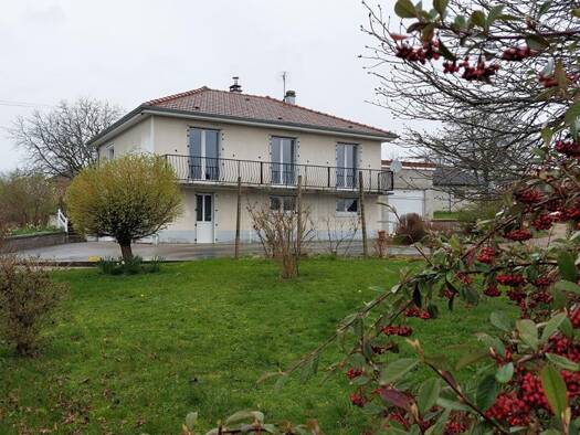 Maison à vendre 160 000 € 6 pièces 4 chambres 150 m² 1 378 m² de terrain Polaincourt-et-Clairefontaine 70210