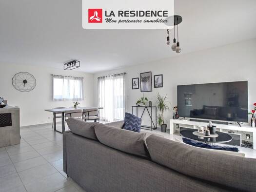 Maison à vendre 312 000 € 5 pièces 4 chambres 117 m² 378 m² de terrain Saint-Étienne-du-Rouvray 76800