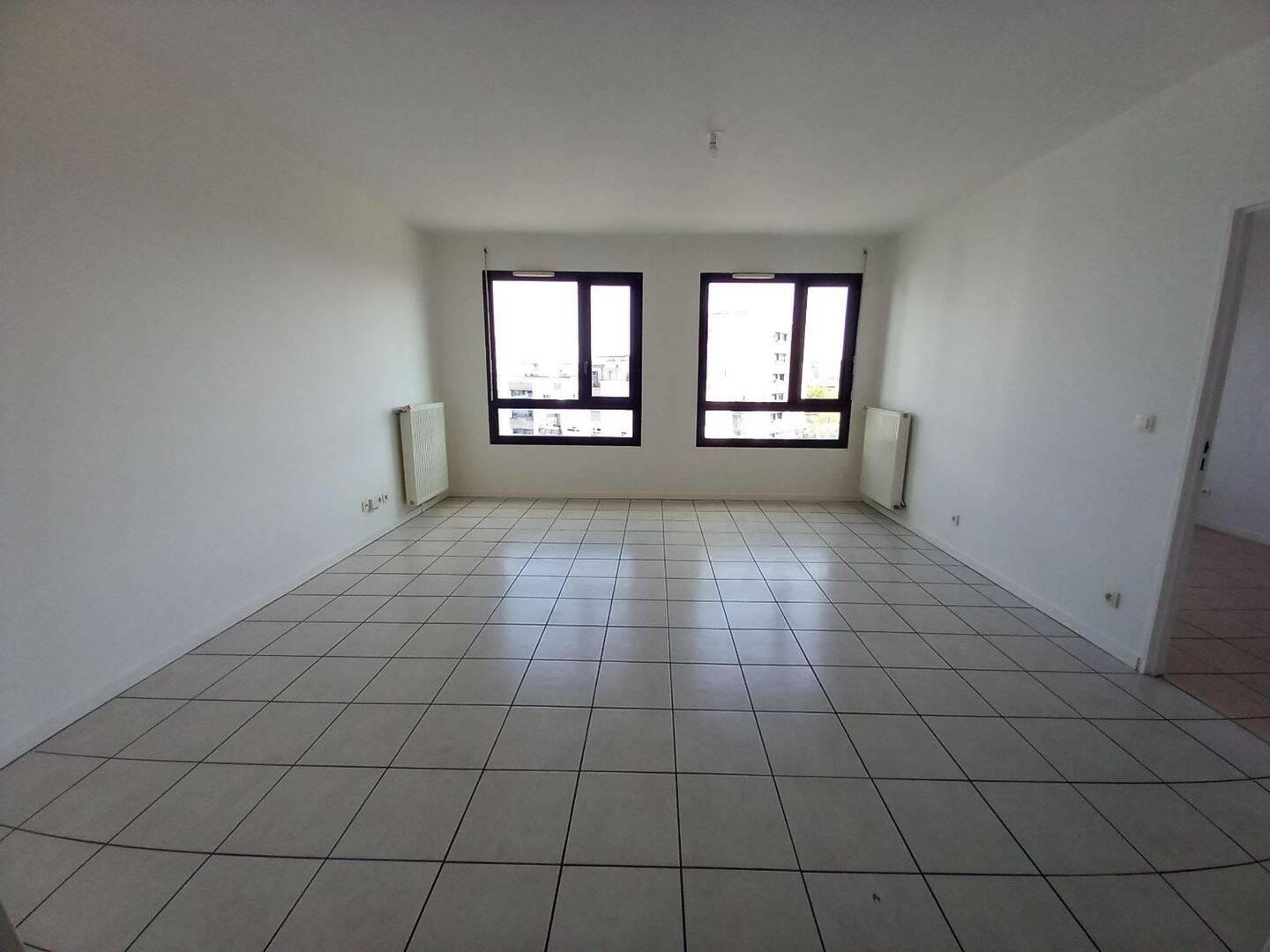 Appartement 2 pièces 56 m² · à Lyon 8ème Arrondissement · 56 m² · 770 €/mois