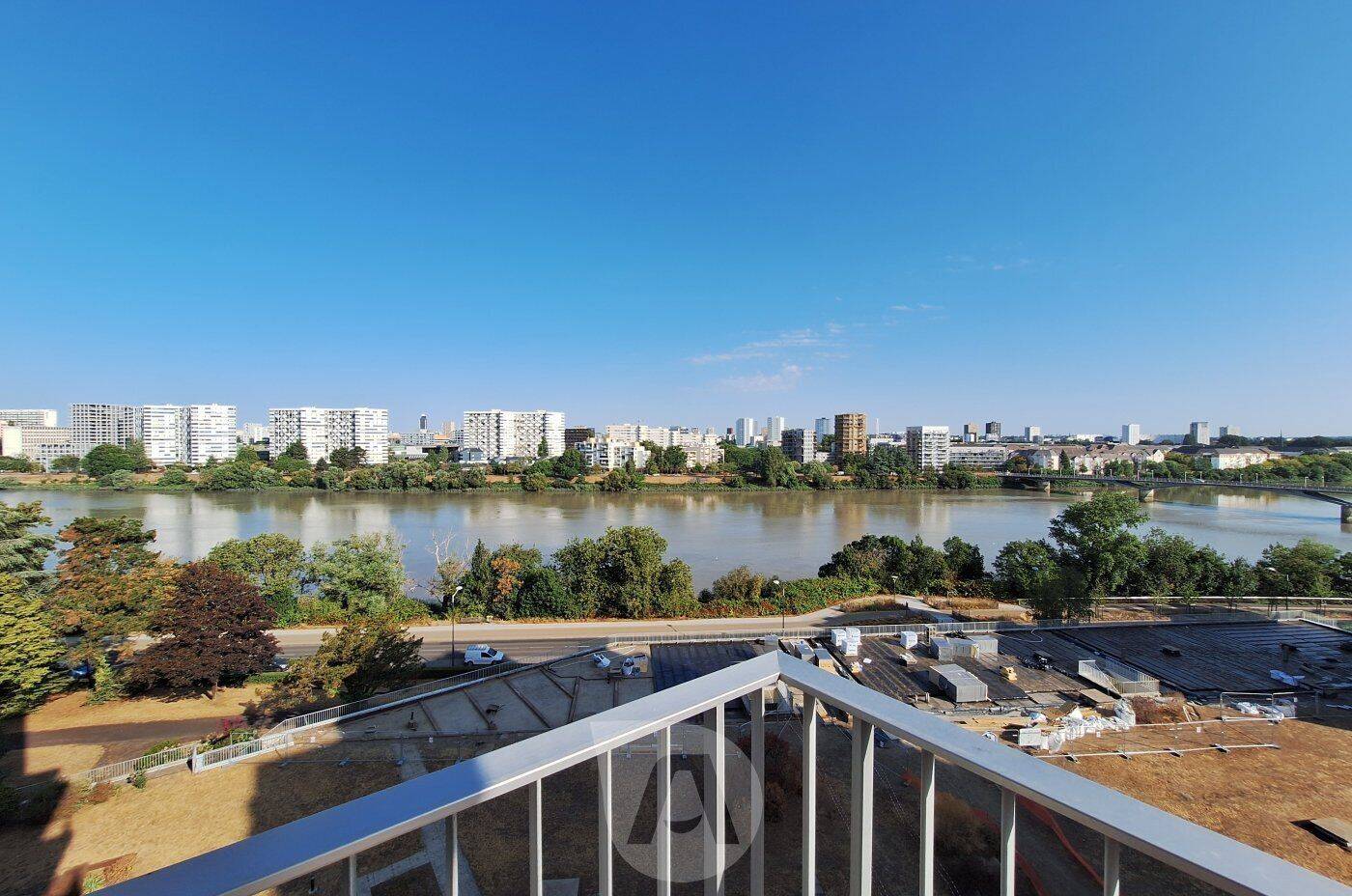Appartement 5 pièces 118 m² · à Saint-Sébastien-sur-Loire · 117,6 m² · 350 020 €