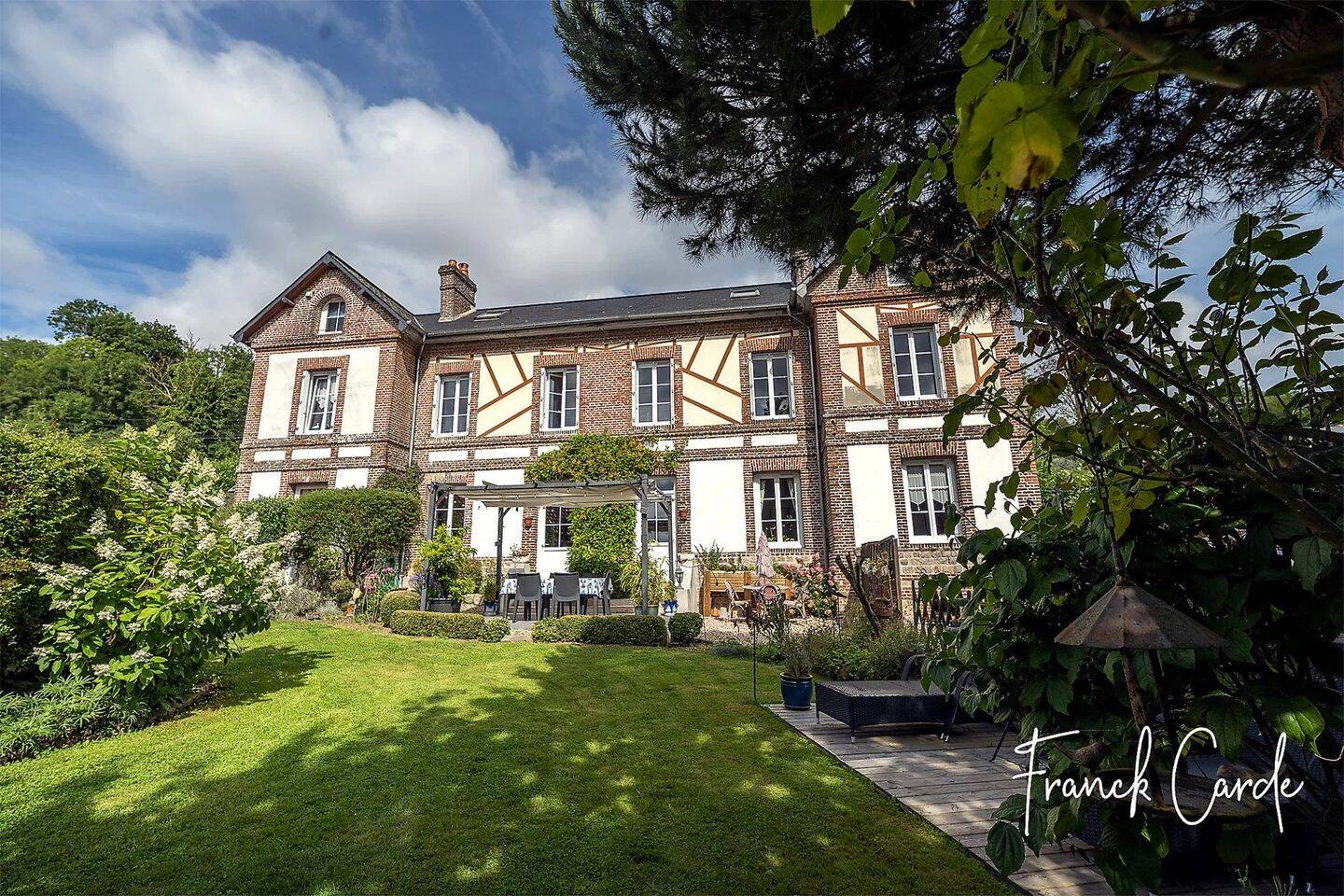 Maison 8 pièces 198 m² · à Quiberville-sur-Mer · 198 m² · 493 000 €