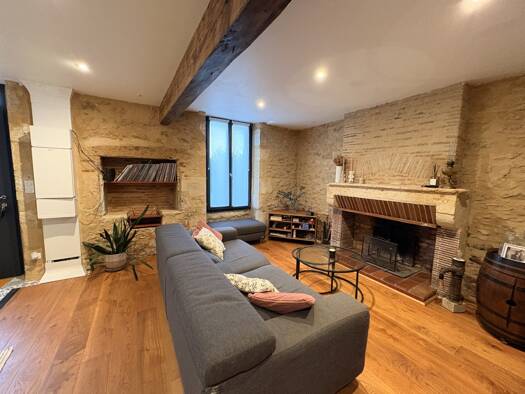 Maison à louer 890 € 4 pièces 3 chambres 96 m² Saint-Maixant 33490