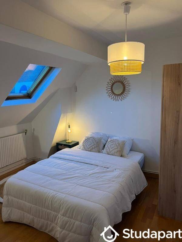 1 pièce 14 m² · à Lille · 14 m² · 560 €