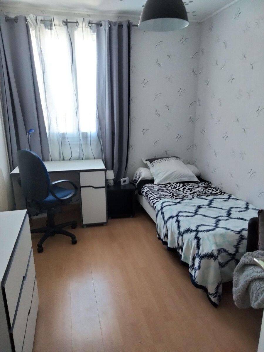 Appartement 1 pièce 11 m² · à Rezé · 11 m² · 300 €