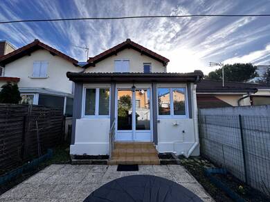 Maison à louer 1 730 € 3 pièces 2 chambres 68 m² Rueil Malmaison 92500