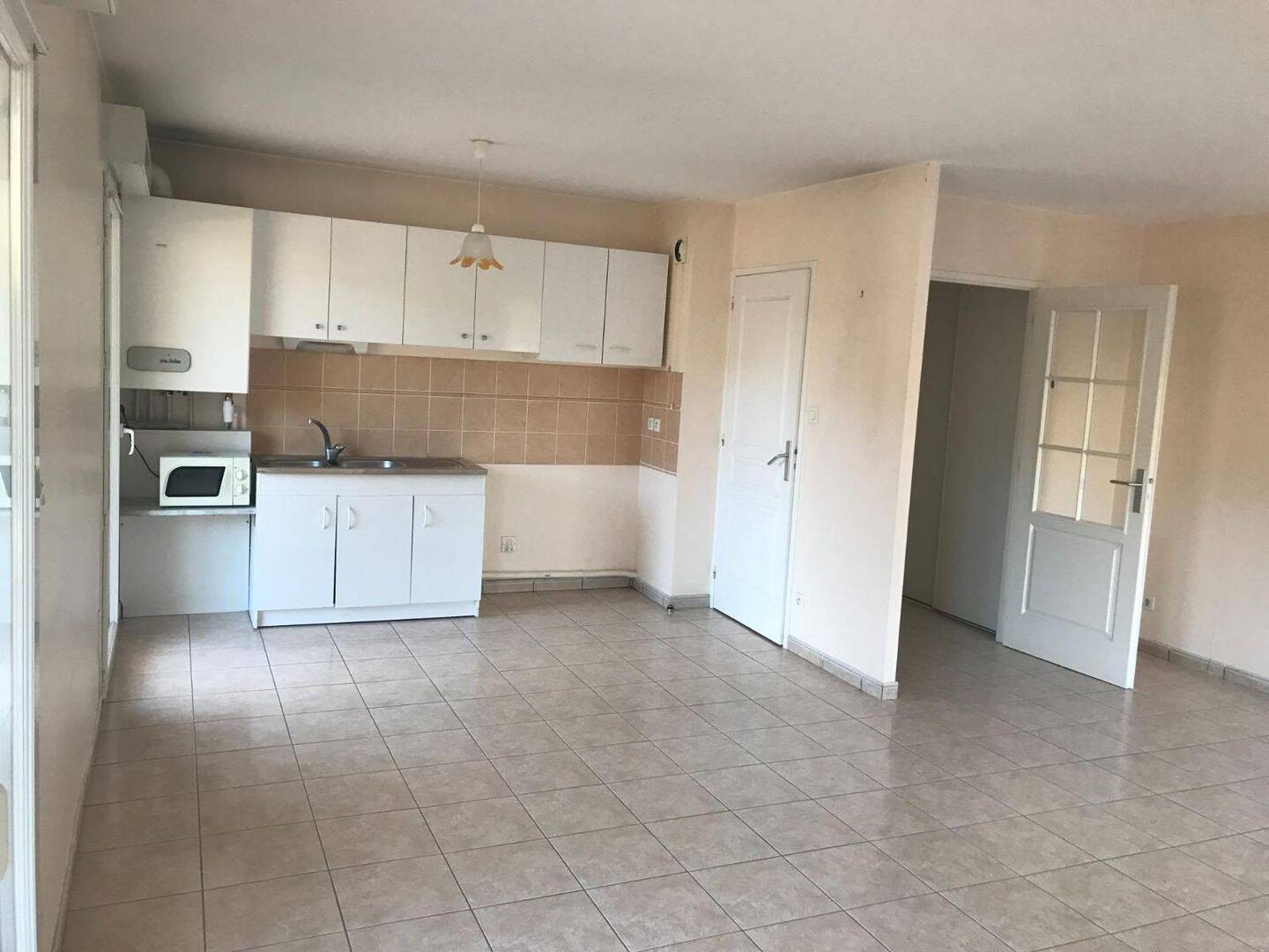 Appartement 2 pièces 53 m² · à Ambérieu-en-Bugey · 52,9 m² · 645 €/mois