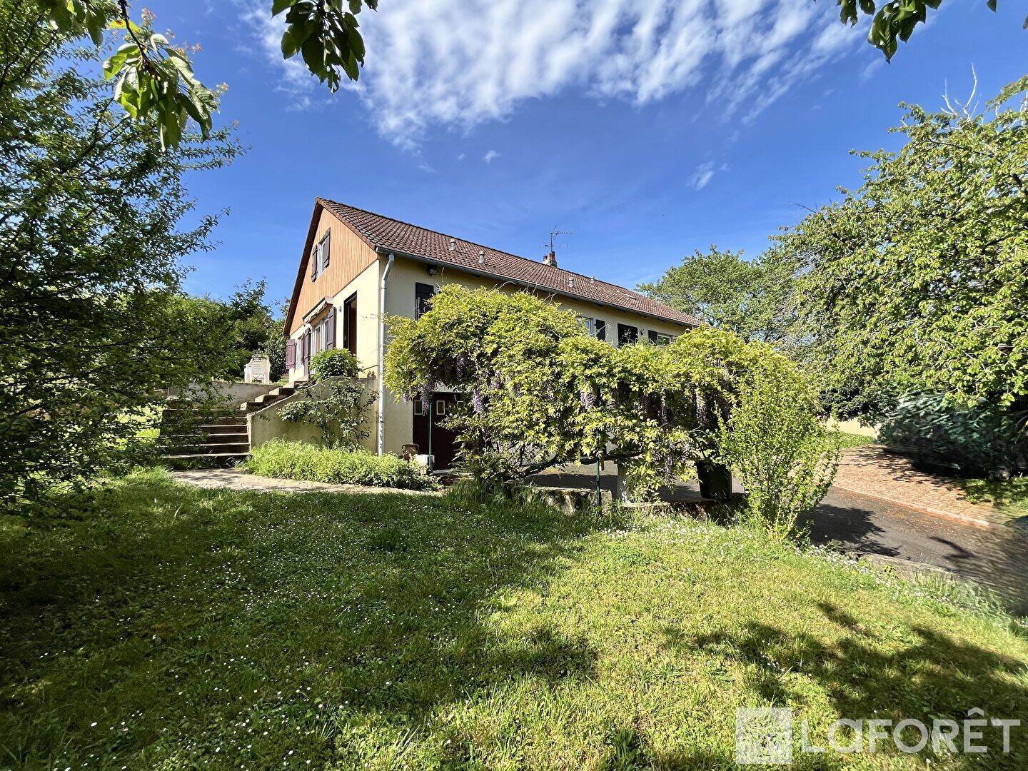 Maison 7 pièces 199 m² · à Brioude · 199 m² · 239 000 €