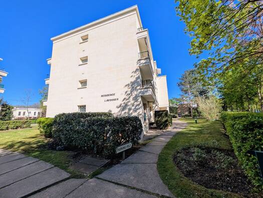 Appartement à vendre 399 000 € 4 pièces 2 chambres 90 m² RDC/3 Marine Maisons-Laffitte 78600