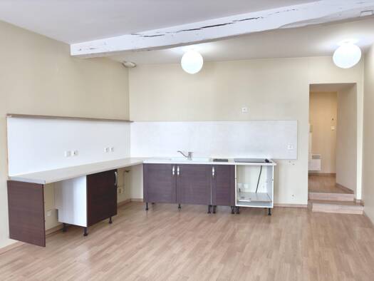 Appartement à louer 470 € 3 pièces 2 chambres 73,6 m² Étage 1/4 Urbain Centre Ancien Tulle 19000
