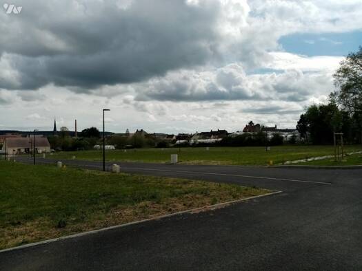 Terrain constructible viabilisé à vendre 33 939 € 666 m² de terrain Val-au-Perche 61260