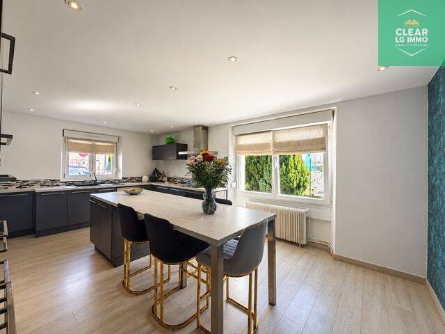 Maison 7 pièces 166 m² · à Avril · 166,3 m² · 320 000 €