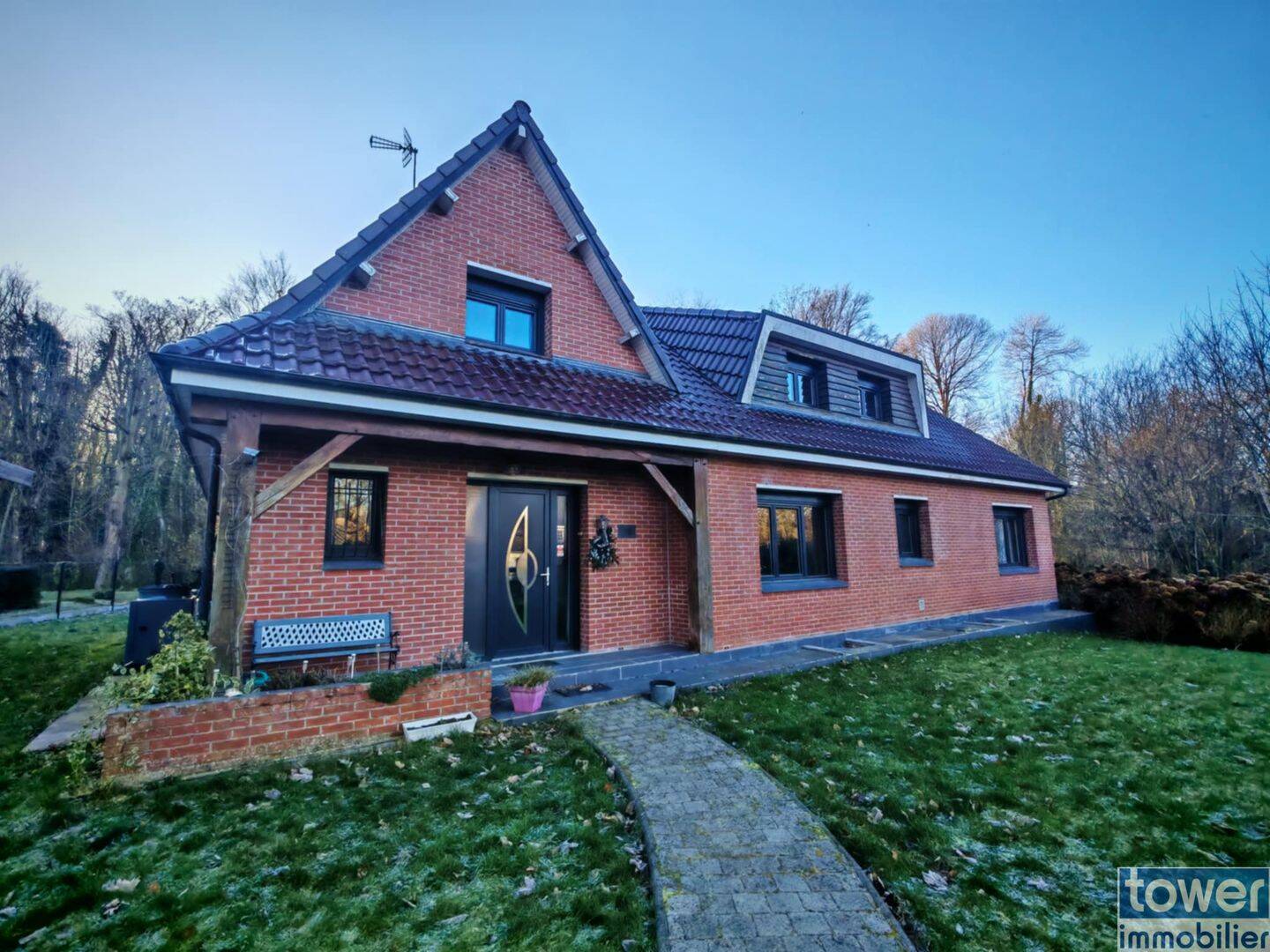 Maison 11 pièces 261 m² · à Auchel · 261 m² · 340 500 €