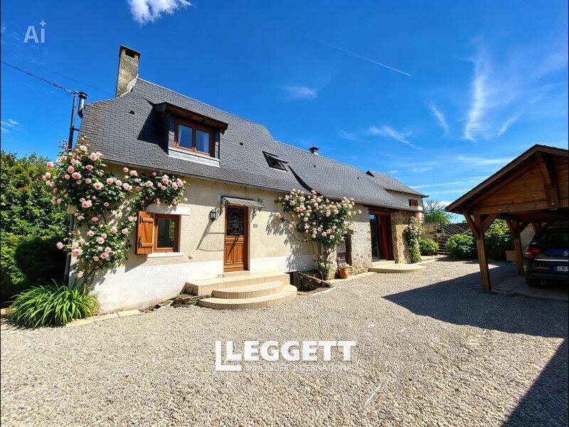 Maison 6 pièces 153 m² · à Vignols · 153 m² · 244 500 €
