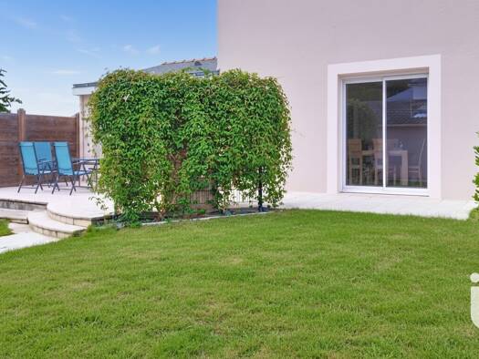 Maison à vendre 289 000 € 5 pièces 3 chambres 115 m² 552 m² de terrain Zone Industrielle Bompas Chemillé-en-Anjou 49120