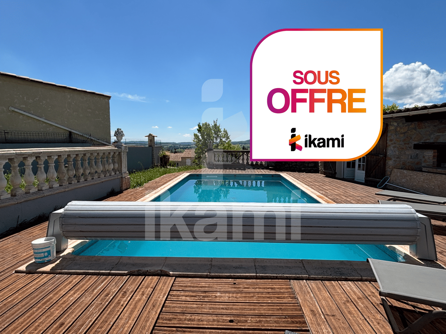 Maison 7 pièces 141 m² · à Laudun-l'Ardoise · 141 m² · 285 000 €