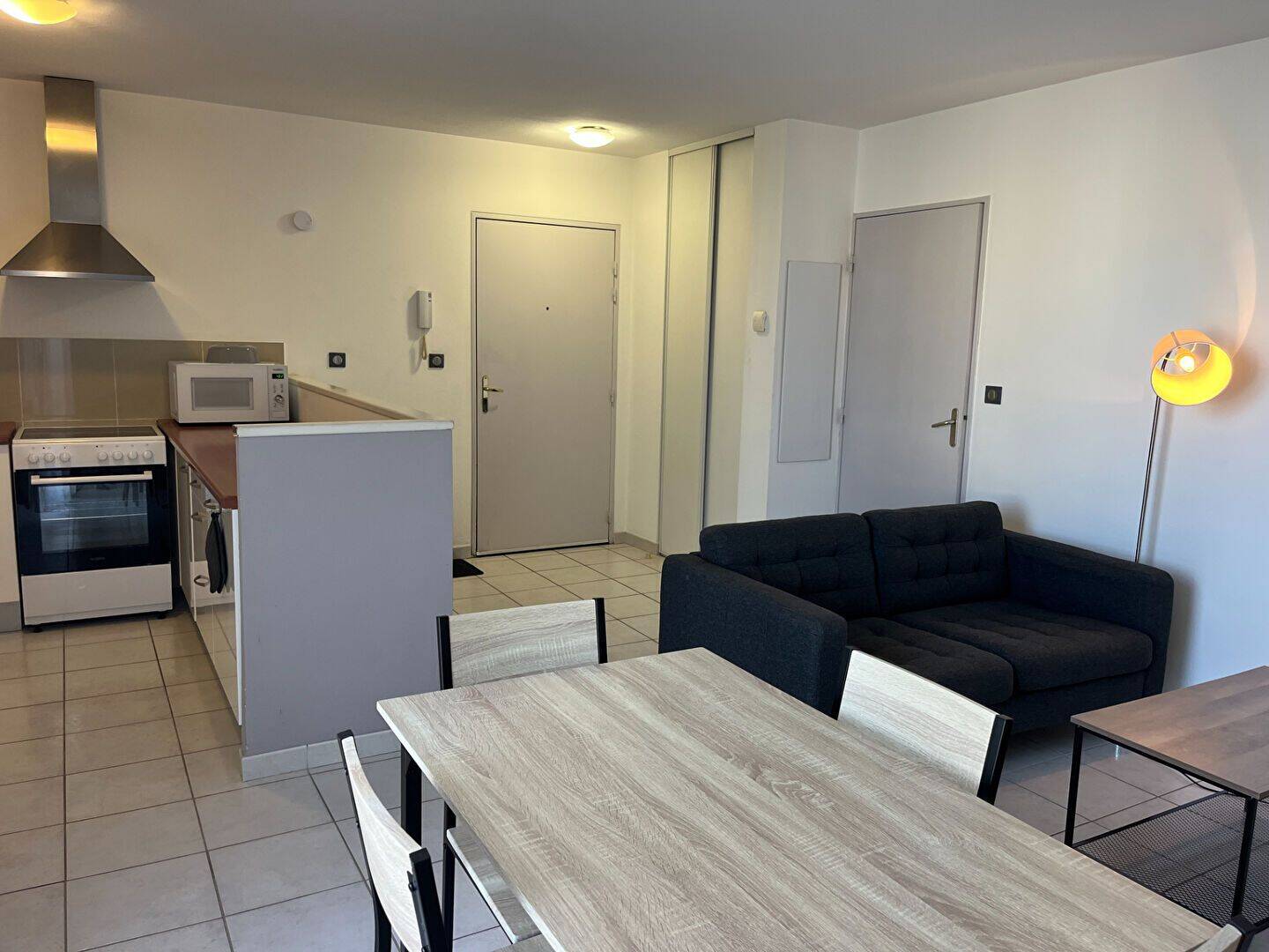 Appartement 2 pièces 44 m² · à Istres · 44 m² · 760 €/mois