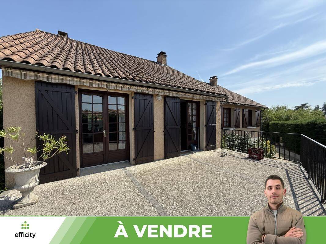 Maison 6 pièces 128 m² · à Fontaine-le-Comte · 127,5 m² · 262 000 €