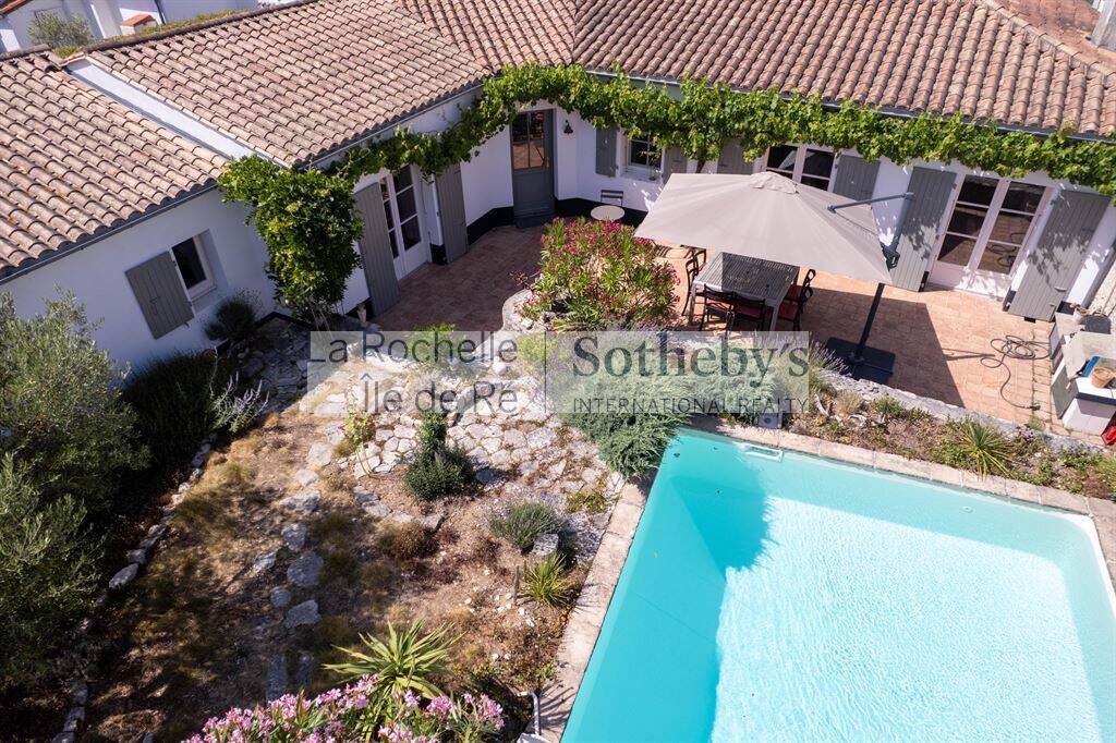 Maison 8 pièces 200 m² · à Le Bois-Plage-en-Ré · 200 m² · 2 100 000 €