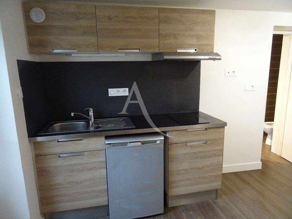Appartement 1 pièce 16 m² · à Bourg-en-Bresse · 15,9 m² · 330 €/mois
