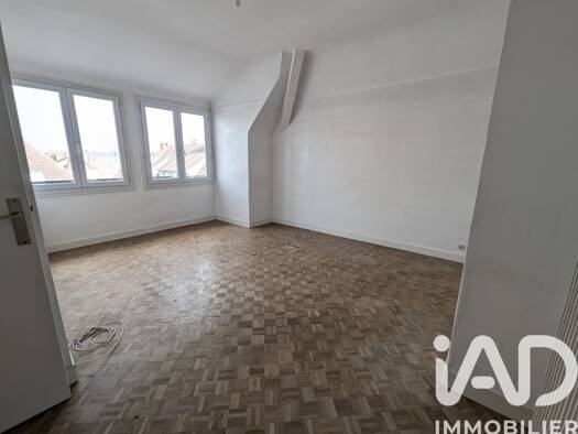 Appartement à vendre 99 000 € 4 pièces 3 chambres 116 m² Étage 3/3 Blin Gare Elbeuf 76500