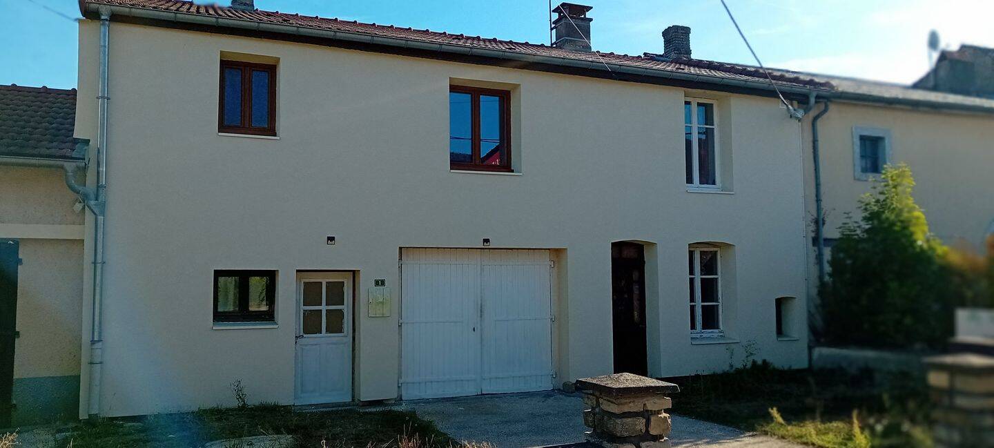 Maison 5 pièces 148 m² · à Corre · 148 m² · 120 000 €