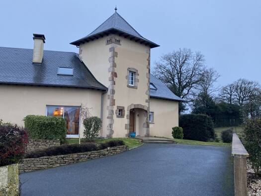 Villa à vendre 447 300 € 6 pièces 5 chambres 173 m² 1 788 m² de terrain Manhac 12160