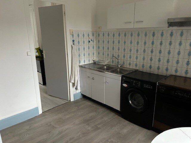 Appartement 2 pièces 42 m² · à Cours · 42 m² · 295 €/mois