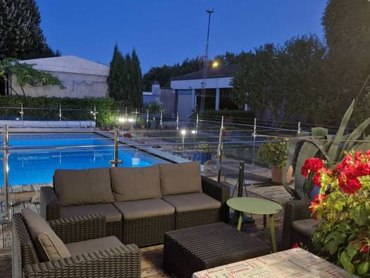 Demeure à vendre 1 484 000 € 14 pièces 8 chambres 574 m² 1 640 m² de terrain Bourgneuf 17220