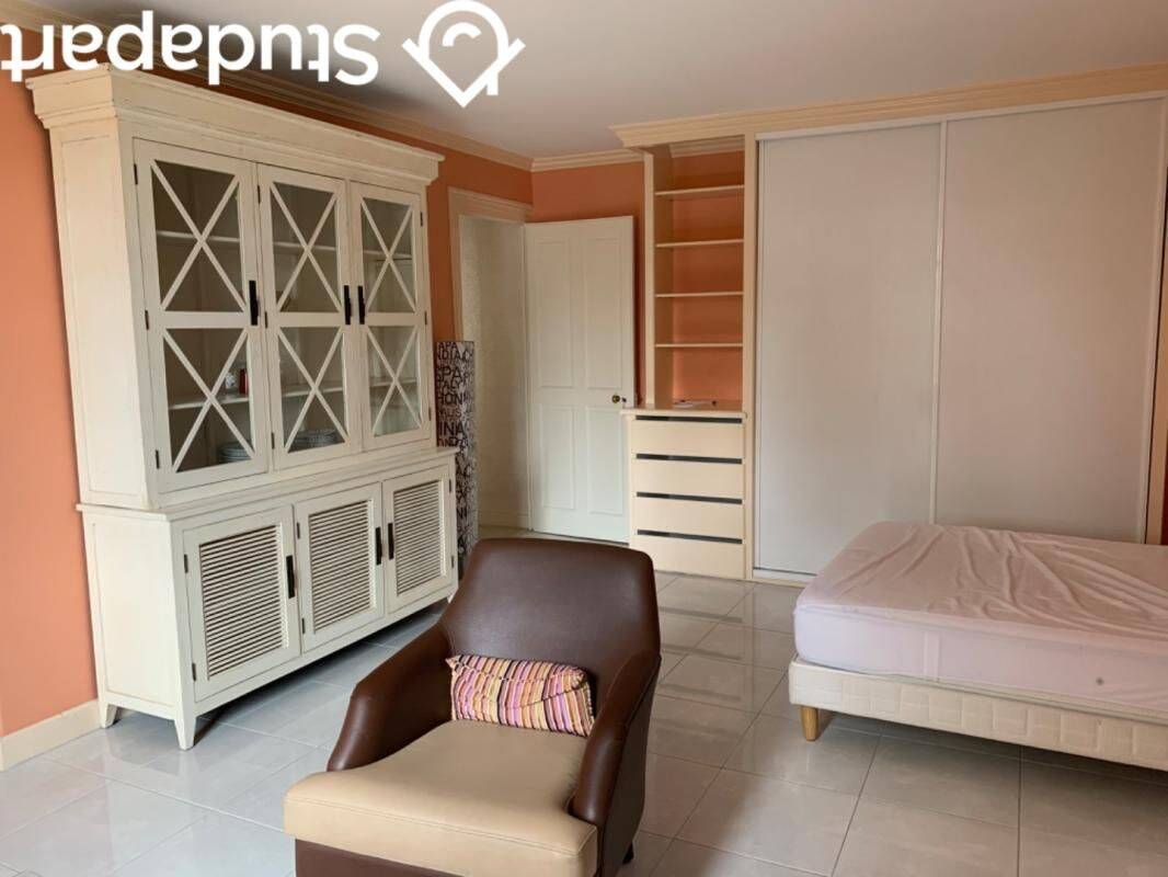Appartement 1 pièce 40 m² · à Blois · 40 m² · 520 €