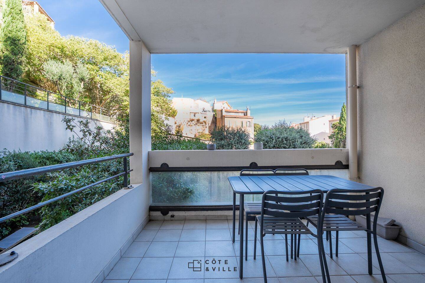 Appartement 3 pièces 56 m² · à Marseille 6ème Arrondissement · 56 m² · 295 000 €