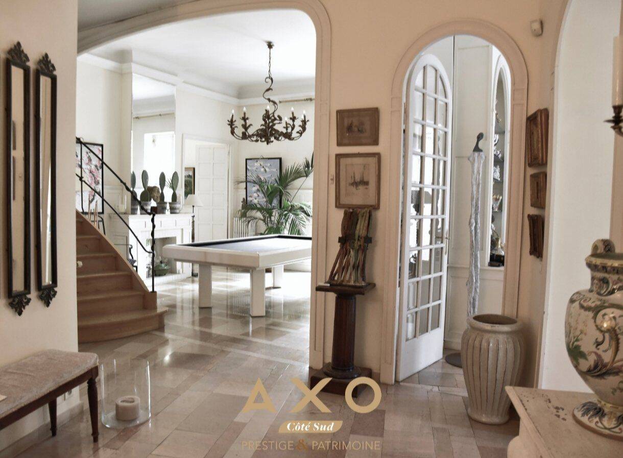 Appartement 7 pièces 283 m² · à Nîmes · 283 m² · 987 000 €