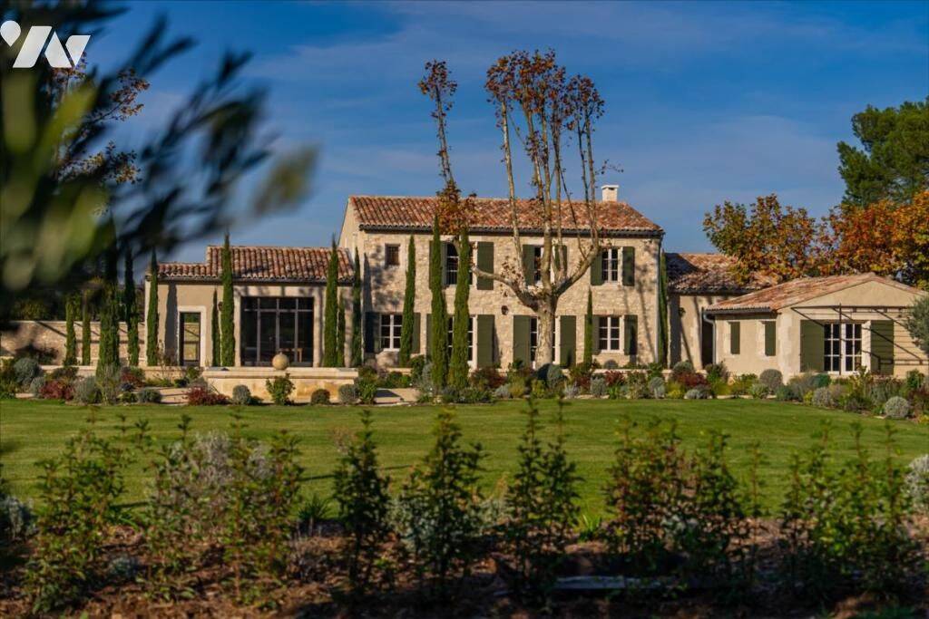 Maison 12 pièces 405 m² · à Eygalières · 405 m² · 8 800 000 €