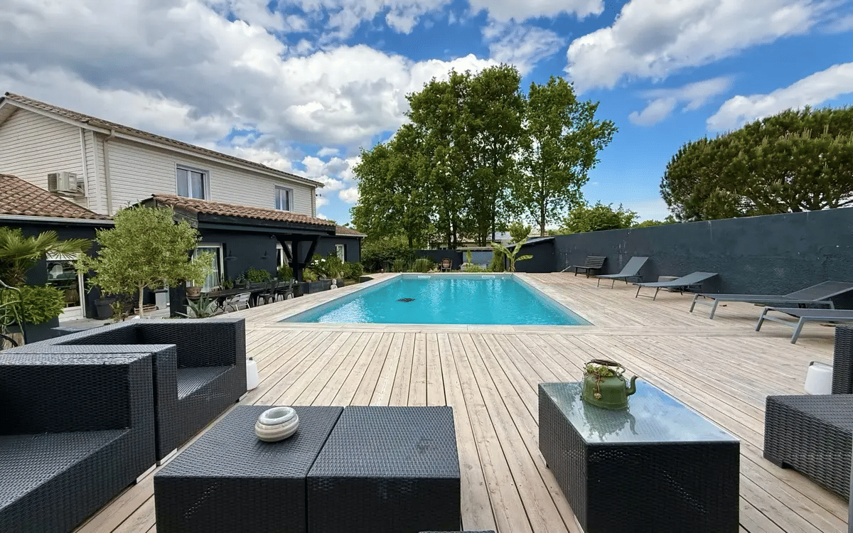 Maison 7 pièces 200 m² · à Sainte-Hélène · 200 m² · 550 000 €