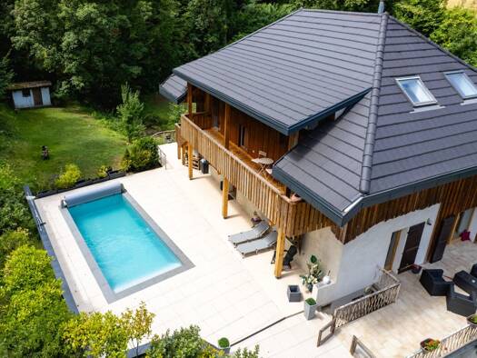 Maison à vendre 890 000 € 6 pièces 4 chambres 167,1 m² 5 421 m² de terrain Annecy 74600