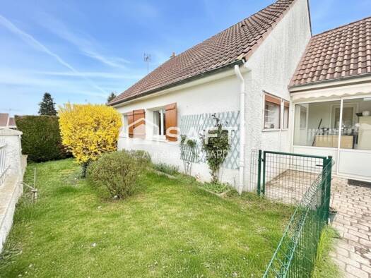 Pavillon à vendre 205 000 € 4 pièces 2 chambres 93 m² 391 m² de terrain Beaugency 45190