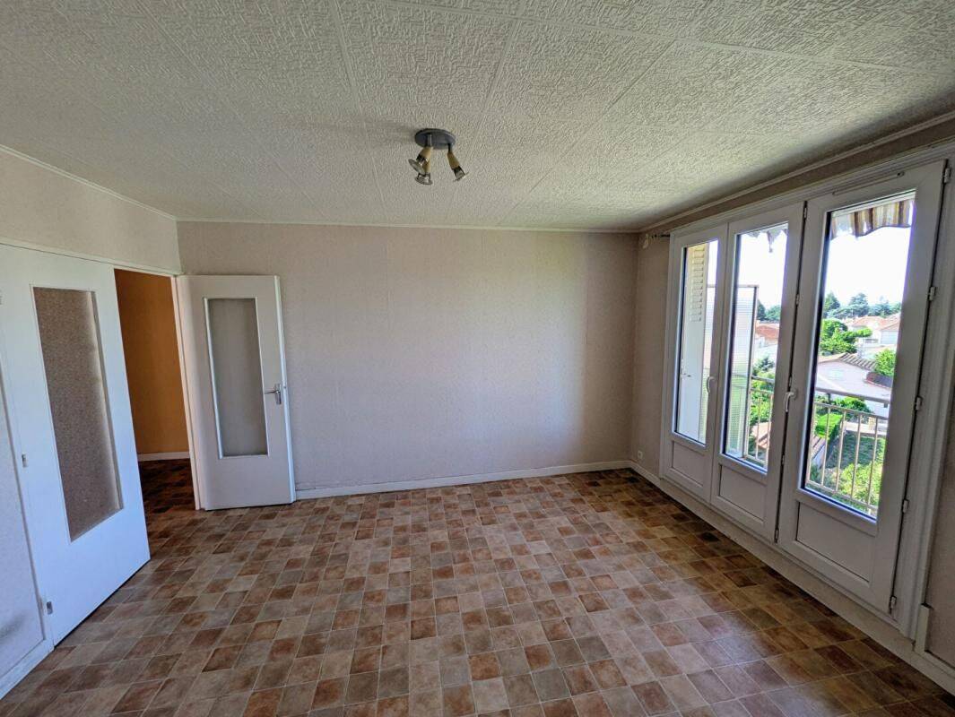 Appartement 3 pièces 58 m² · à Riorges · 58 m² · 70 000 €