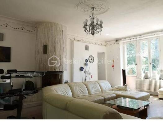 Maison à vendre 398 000 € 11 pièces 6 chambres 326 m² Vernoy 89150