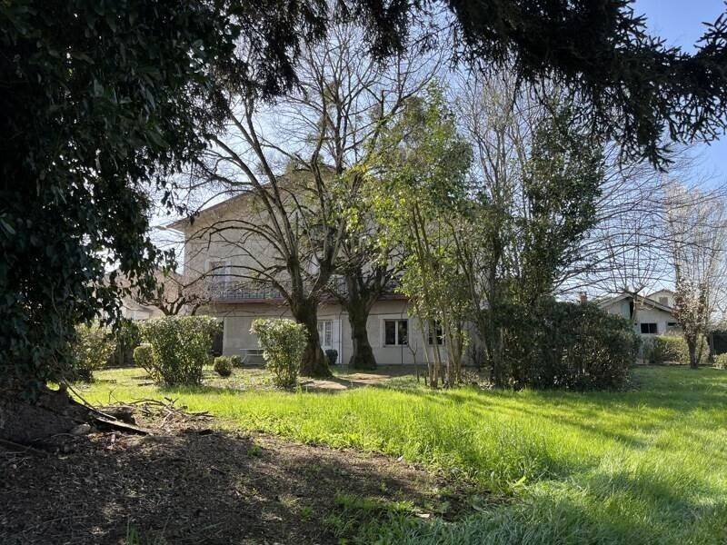 Maison 9 pièces 265 m² · à Cazères · 265 m² · 229 000 €