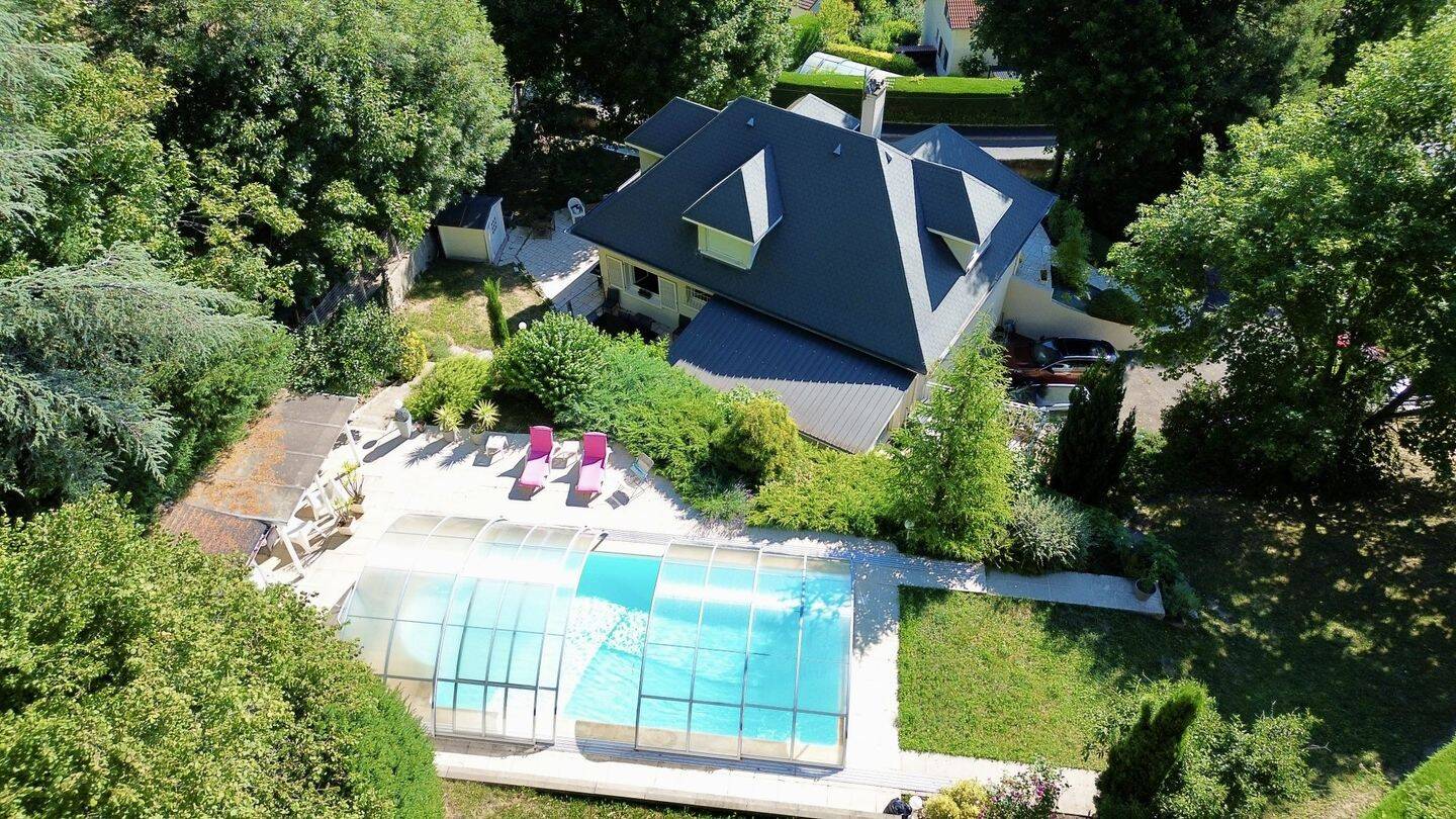 Maison 7 pièces 160 m² · à Saint-Genest-Lerpt · 160 m² · 469 000 €