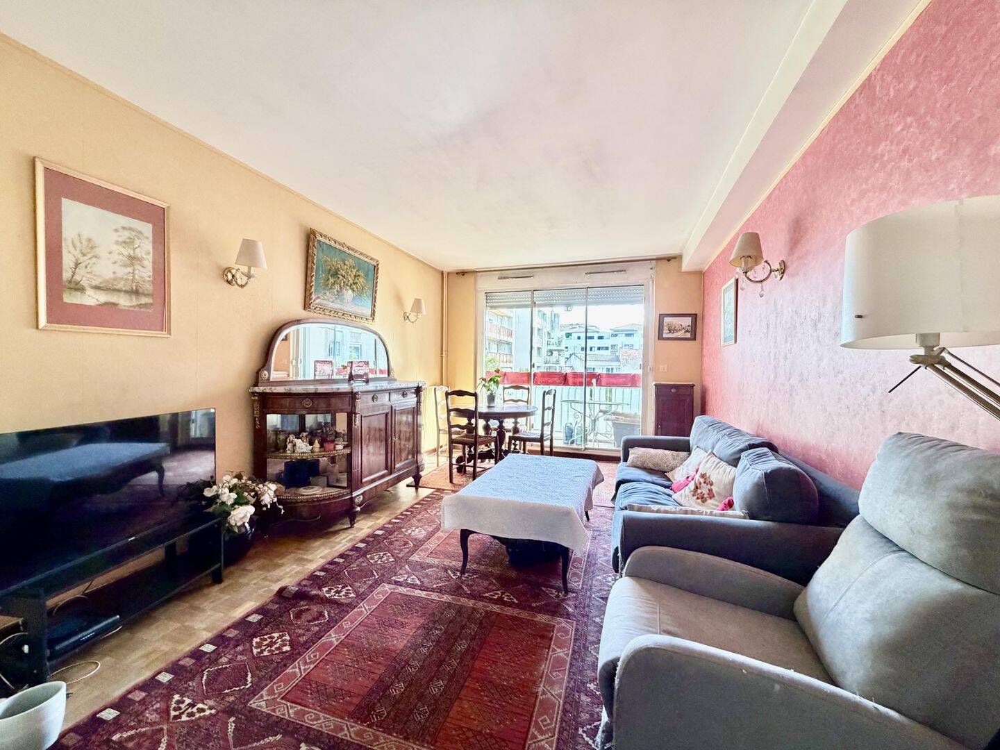 Appartement 4 pièces 71 m² · à Marseille 7ème Arrondissement · 71 m² · 220 000 €